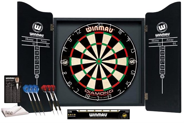 Dartskab og skive