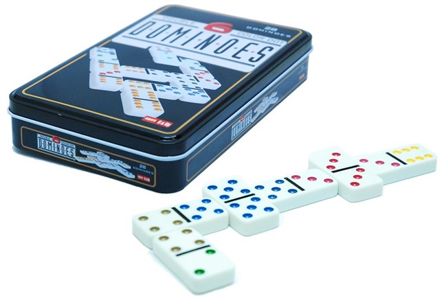 Domino i aluminiums æske