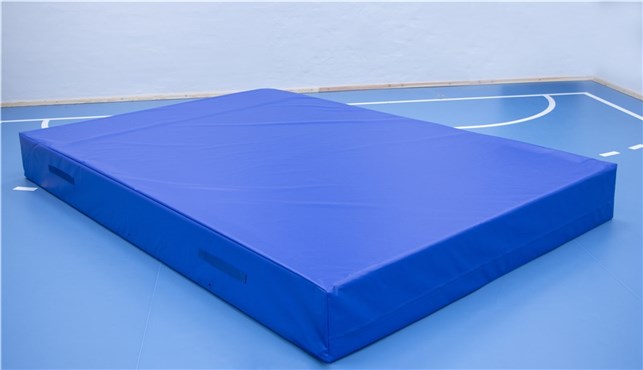 Nedspringsmåtte Classic 400x200x30 cm