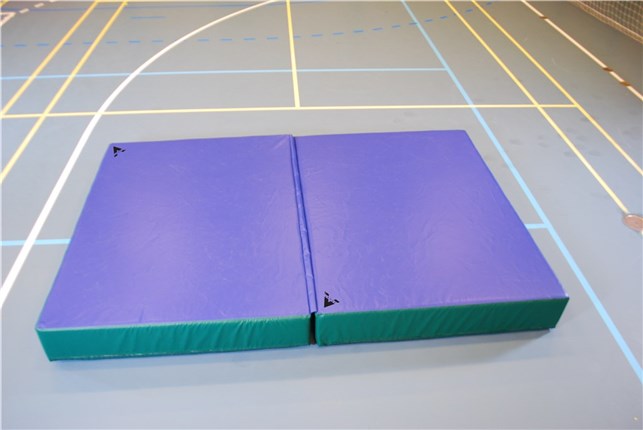 Nedspringsmåtte foldbar