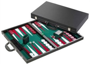 Backgammon i sammeklappelig kuffert
