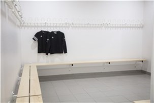 Omklædningsbænk enkelt. Vægmontering