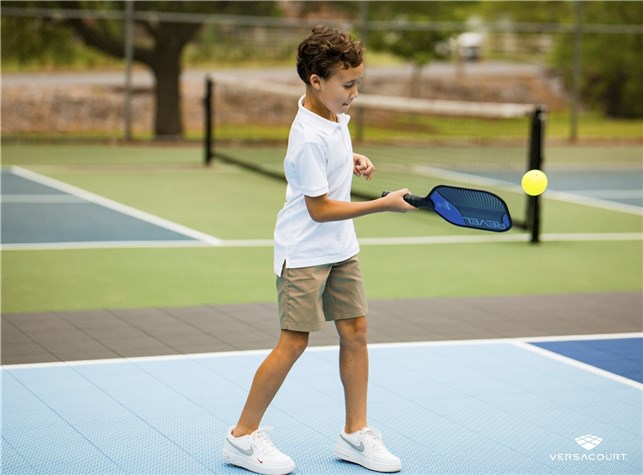 Pickleball bane Versa court