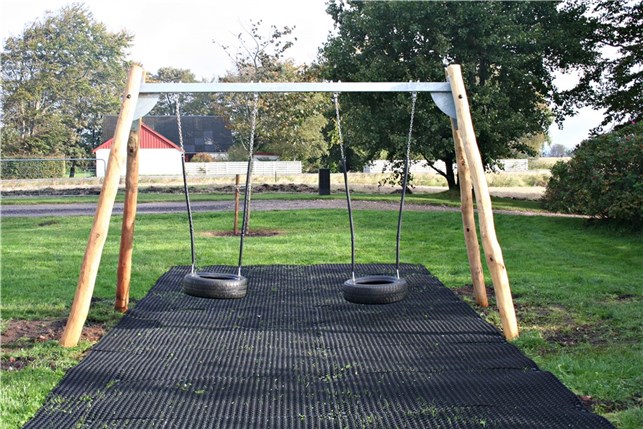Robinia/stål gynge med 2 dæk