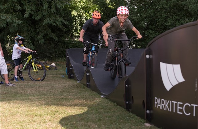Pumptrack speed ring med op/nedkørsel BLÅ