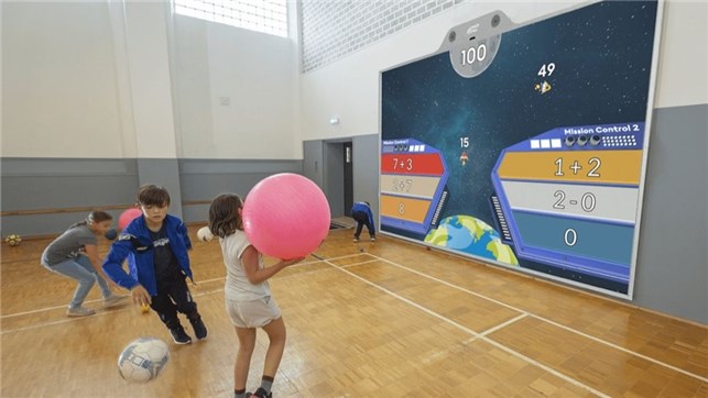 Multiball Club med projektor pakke str. M
