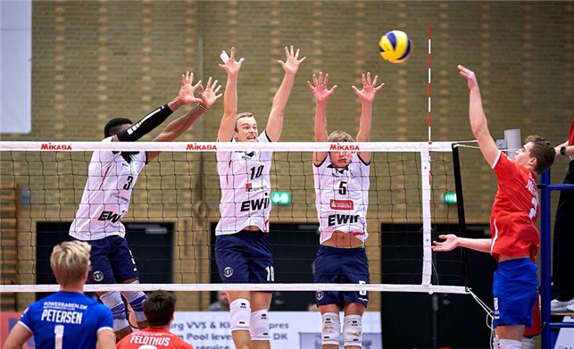 Volleyball net med sidestok