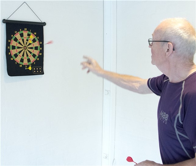 Magnet dart