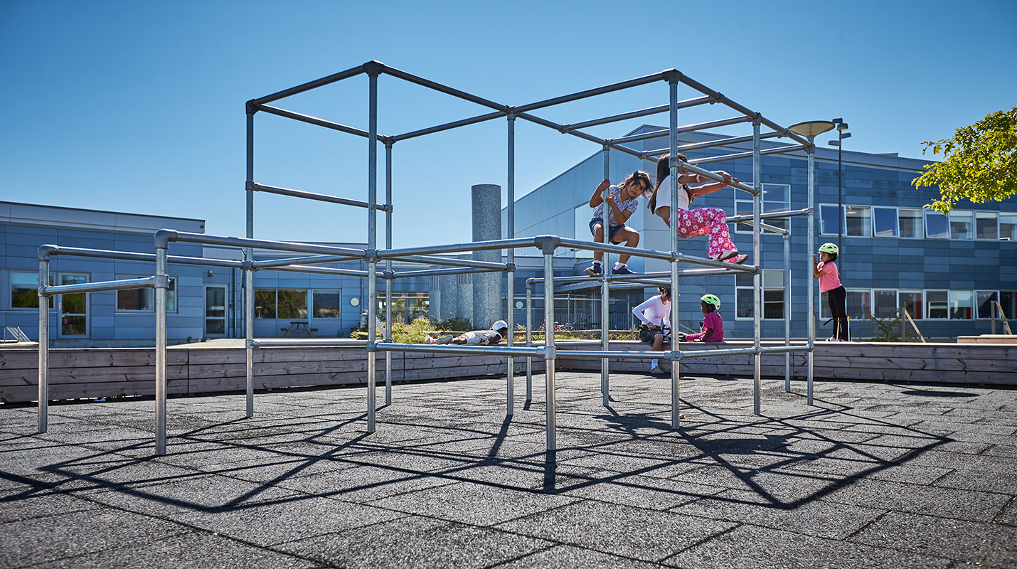 Parkourstativ med underlag af gummifliser