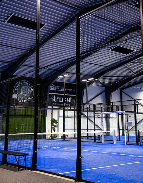 Padelhal i Skive med 8 doublebaner- og 1 single-padelbane